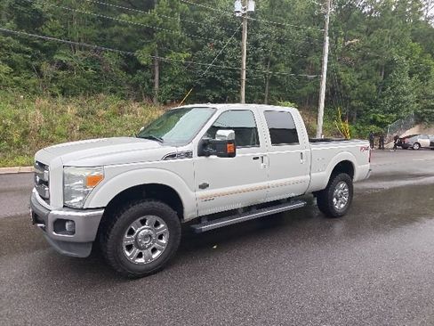 Used 2016 Ford F250 King Ranch w/ FX4 Off-Road Package AWD/4WD image 6