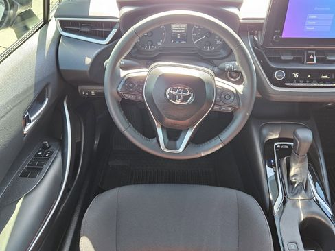 Certified 2025 Toyota Corolla SE image 6