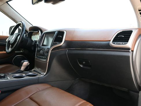 Used 2016 Jeep Grand Cherokee Summit AWD/4WD image 22