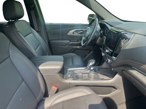 Used 2023 Chevrolet Traverse LT w/ LPO, Floor Liner Package AWD/4WD image 15