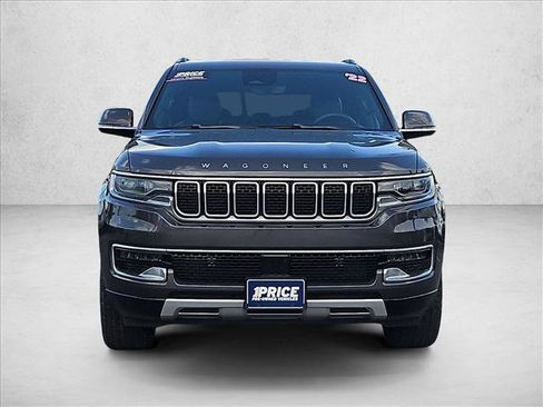 Used 2022 Jeep Wagoneer Series II w/ Flexible Seating Group AWD/4WD image 2