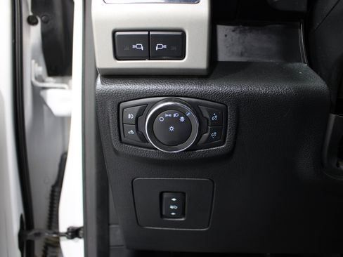 Used 2016 Ford F150 Lariat w/ Equipment Group 501A Mid AWD/4WD image 7