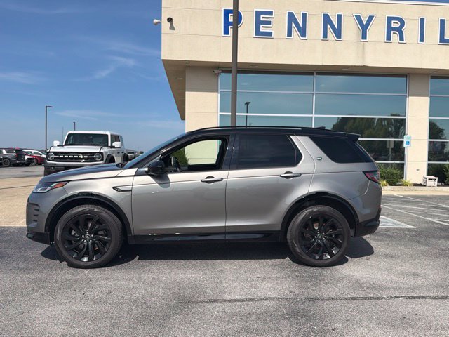 Used 2024 Land Rover Discovery Sport Dynamic SE AWD/4WD image 8