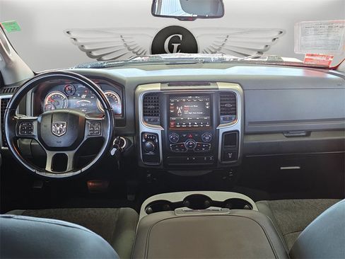 Used 2018 RAM 1500 Big Horn image 10