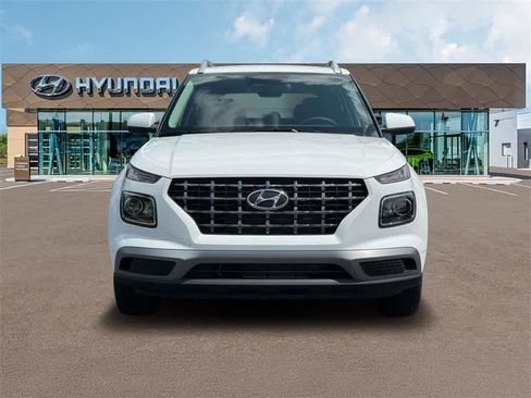New 2025 Hyundai Venue SEL image 12