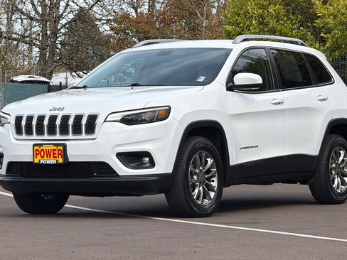 Used 2019 Jeep Cherokee Latitude Plus w/ Comfort/Convenience Group image 8