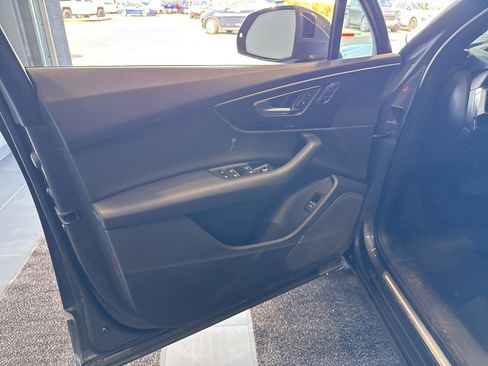 Used 2021 Audi Q7 2.0T Premium w/ Convenience Package image 26