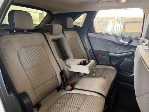 Used 2020 Ford Escape SE AWD/4WD image 24