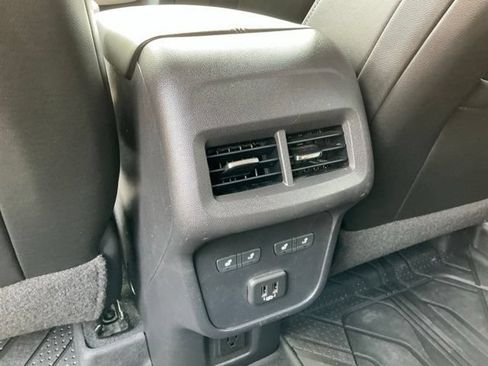 Used 2020 Chevrolet Equinox Premier FWD image 37