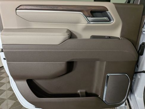 New 2026 GMC Sierra 3500 SLT w/ SLT Premium Package image 28