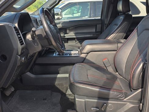 Used 2019 Ford Expedition Limited w/ Equipment Group 303A RWD image 9
