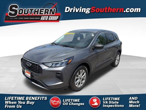 Used 2023 Ford Escape Active FWD image 1