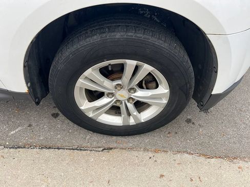 Used 2012 Chevrolet Equinox LS AWD/4WD image 11