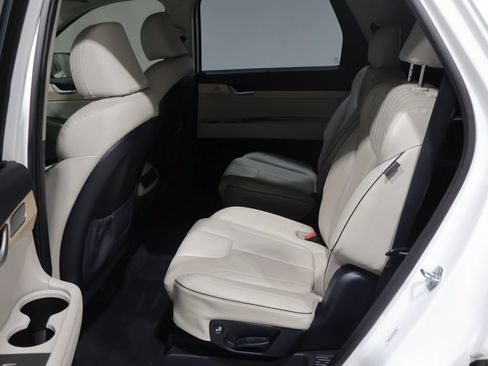 Used 2023 Hyundai Palisade Limited AWD/4WD image 18