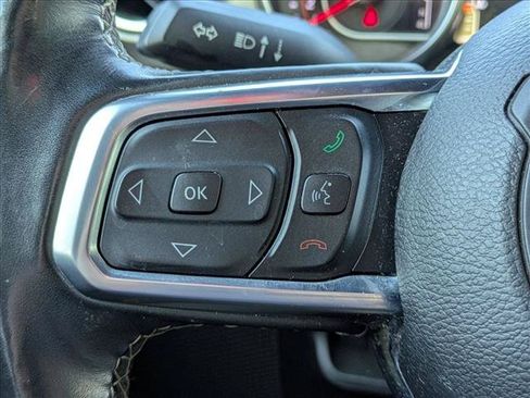 Used 2019 Jeep Wrangler Unlimited Rubicon AWD/4WD image 5