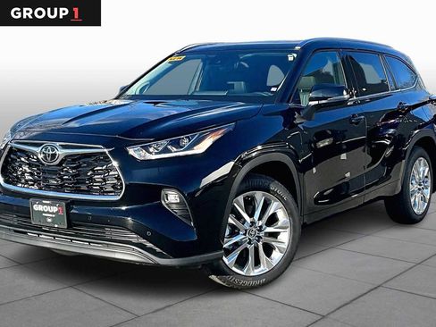 New 2026 Toyota Highlander Limited image 1