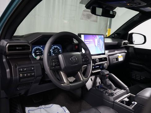 New 2026 Toyota 4Runner TRD Off-Road Premium AWD/4WD image 12