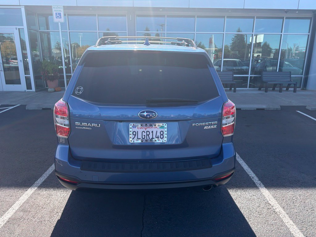 Used 2016 Subaru Forester 2.5i Limited AWD/4WD image 4