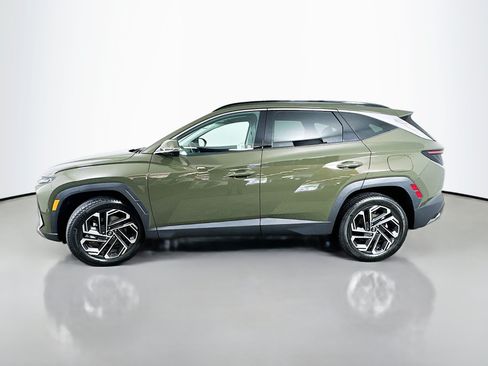 Used 2025 Hyundai Tucson Limited AWD/4WD image 4