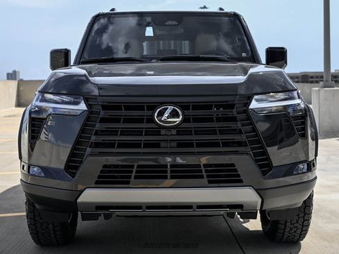 Used 2026 Lexus GX 550 AWD/4WD image 11