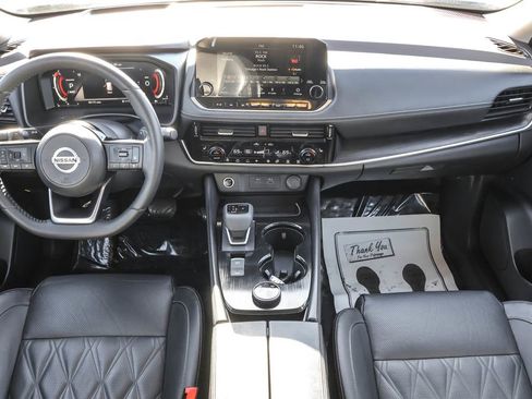 Used 2021 Nissan Rogue Platinum image 30