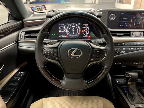 Used 2020 Lexus ES 350 w/ Premium Package FWD image 31