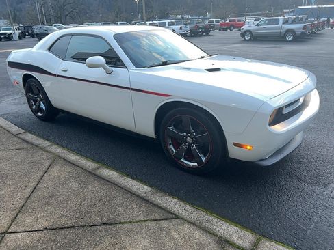 Used 2014 Dodge Challenger R/T w/ R/T Redline Group image 6