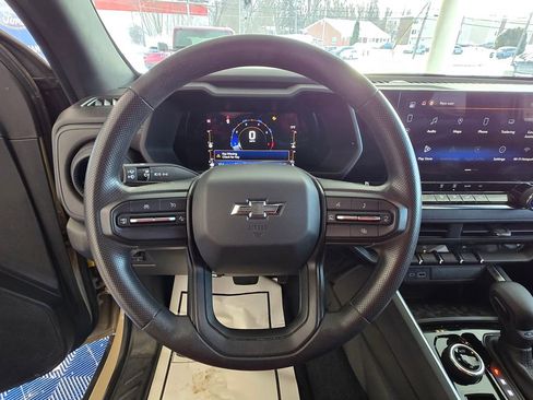 Used 2023 Chevrolet Colorado Trail Boss w/ Technology Package image 15