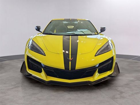 Certified 2023 Chevrolet Corvette Z06 w/ Z07 Performance Package image 2