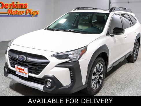 Used 2023 Subaru Outback Limited image 1