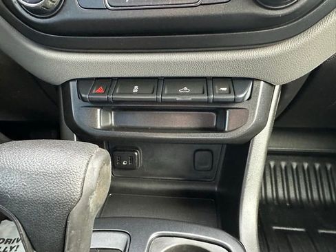Used 2020 Chevrolet Colorado W/T w/ WT Convenience Package image 42