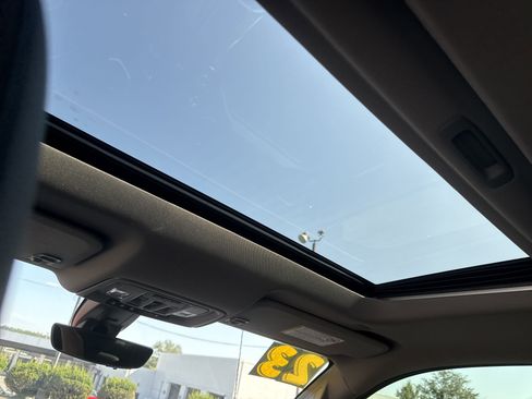 Used 2023 GMC Sierra 2500 Denali w/ Denali Black Diamond Edition image 15