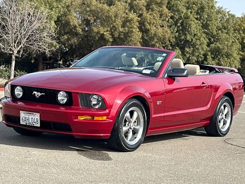 Used 2005 Ford Mustang GT Premium image 8