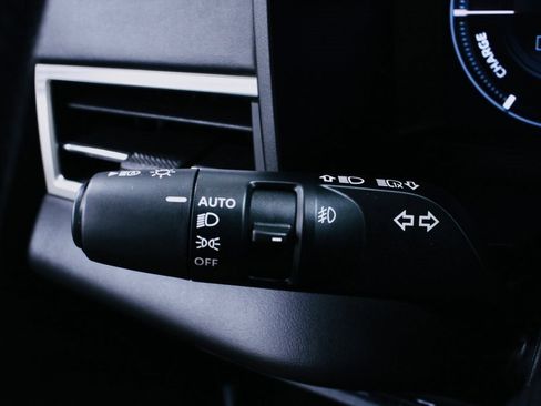 Used 2023 Mitsubishi Outlander SEL image 16