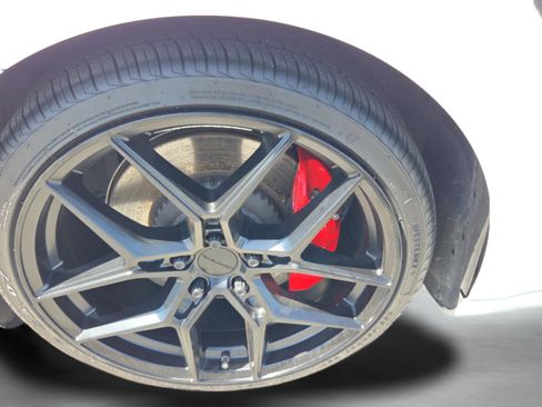 Used 2021 Tesla Model 3 Performance image 9