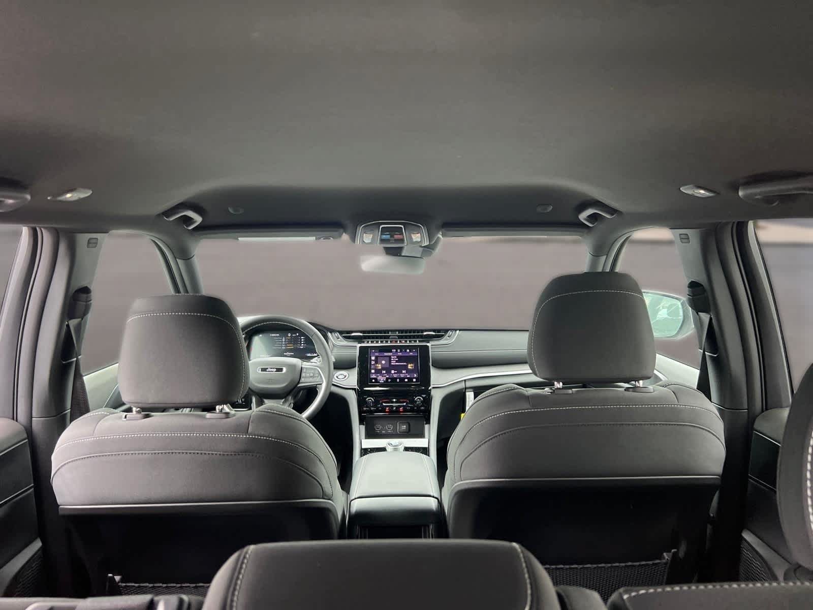 New 2026 Jeep Grand Cherokee Laredo AWD/4WD image 38