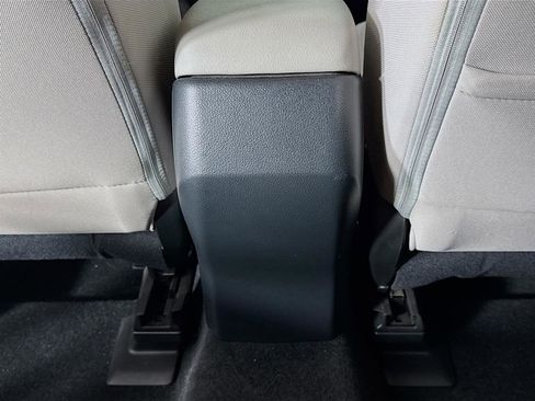 Used 2017 Subaru Forester 2.5i w/ Alloy Wheel Package image 24