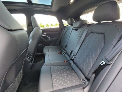 Certified 2025 Audi SQ5 Prestige w/ Prestige Package AWD/4WD image 15