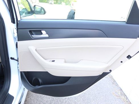 Used 2017 Hyundai Sonata Sport w/ Cargo Package FWD image 14