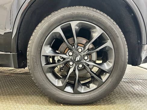 Used 2025 Dodge Durango GT AWD/4WD image 33
