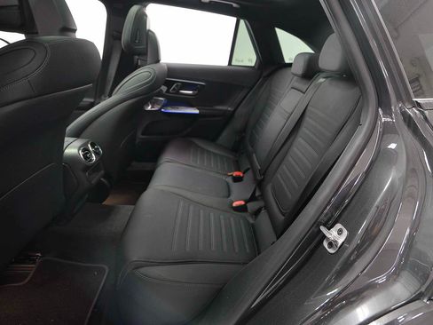 Used 2024 Mercedes-Benz GLC 43 AMG 4MATIC image 11