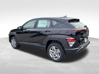 New 2026 Hyundai Kona SE AWD/4WD video 3