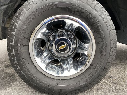 Used 2022 Chevrolet Silverado 3500 LT w/ All Star Edition image 45