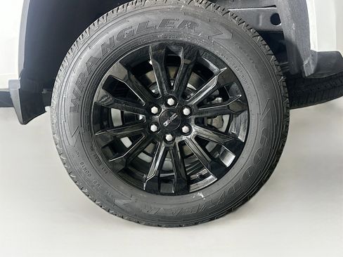 Used 2022 GMC Canyon Elevation w/ Trailering Package image 11