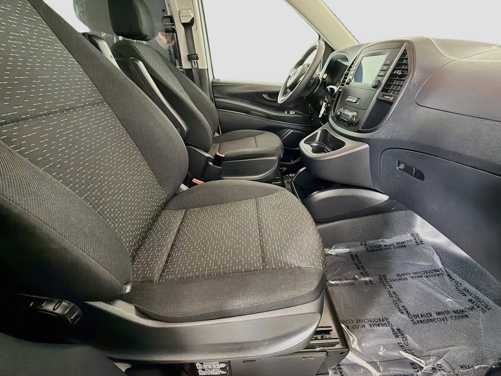 Used 2022 Mercedes-Benz Metris image 18