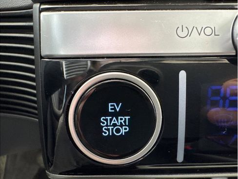 Used 2024 Hyundai Ioniq 5 SE image 21