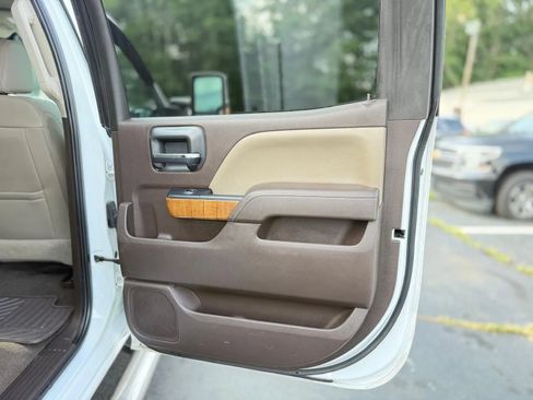 Used 2016 GMC Sierra 2500 SLT w/ Duramax Plus Package AWD/4WD image 26