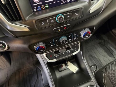 Used 2023 GMC Terrain SLE w/ Driver Convenience Package FWD image 29