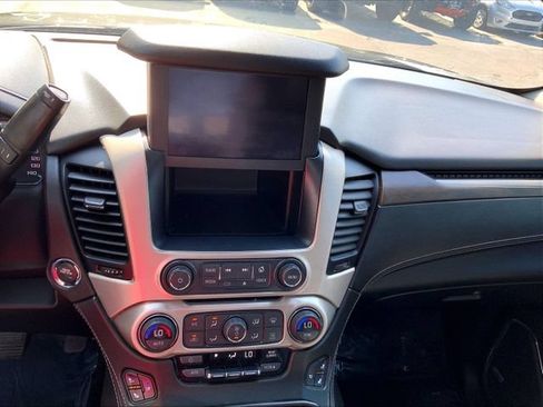 Used 2018 GMC Yukon Denali w/ Open Road Package AWD/4WD image 38