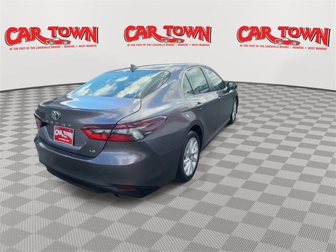 Used 2024 Toyota Camry LE image 8